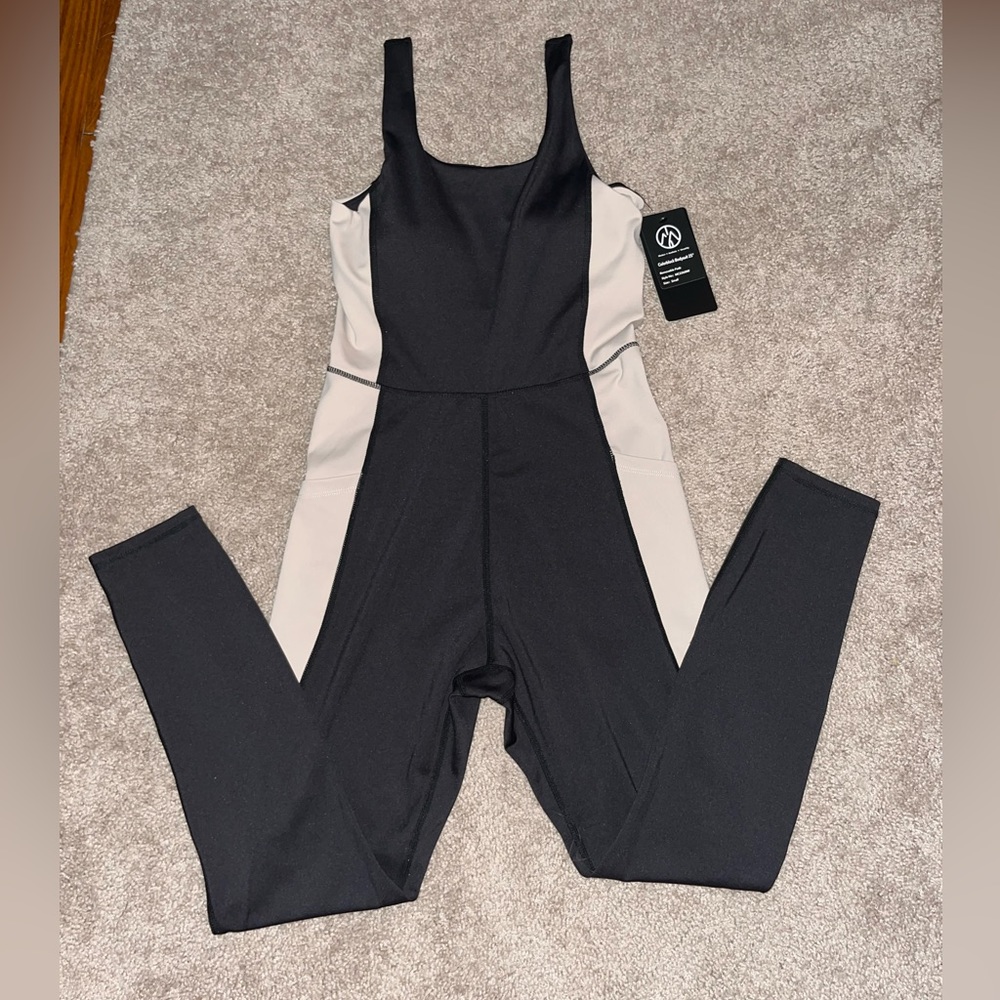 Move Theology Color block Jumpsuit NWT Size Small